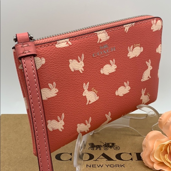COACH Corner Zip Wristlet With BUNNY Print - Picture 2 of 8